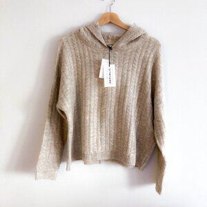 COZY CABLE KNIT SWEATER HOODIE M